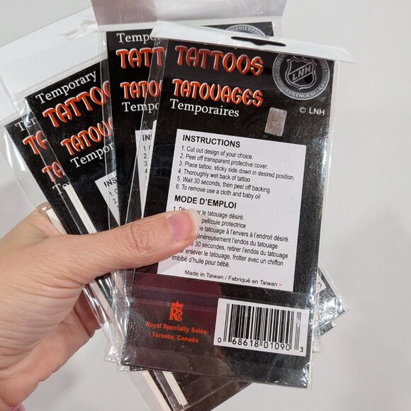 4 Brand New Packages of Ottawa Senators Face Tattoos - Picture 2 of 2